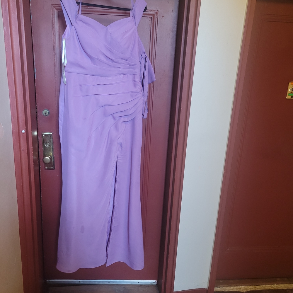 Lavetir Elegant Bridesmaid Cold Shoulder- Spaghetti Straps Purple Gown Size 14
